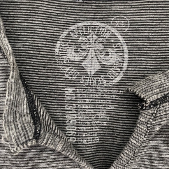 Affliction Men’s Distressed Skull V-Neck Tee Shirt XL - Picture 4 of 8